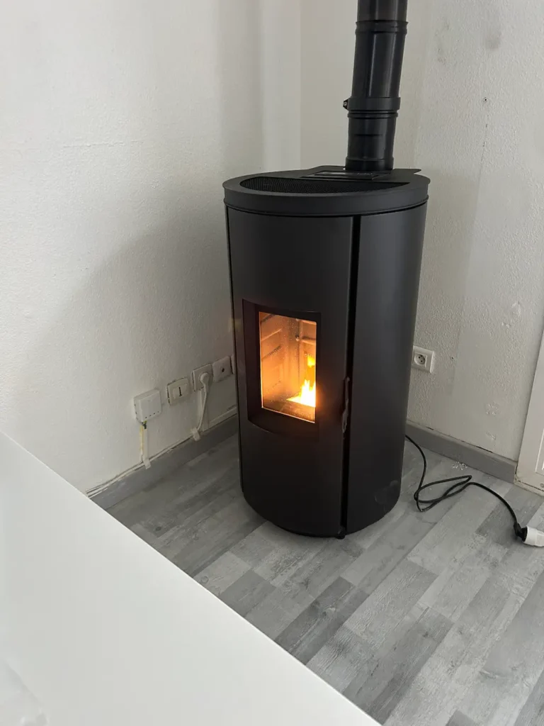  poêle à granulés Lucenay – installation ThermoConfort